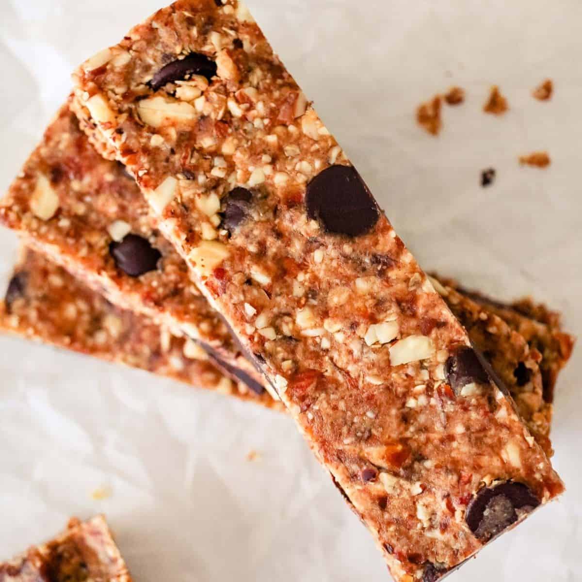 easy homemade energy bars with peanut butter and oats