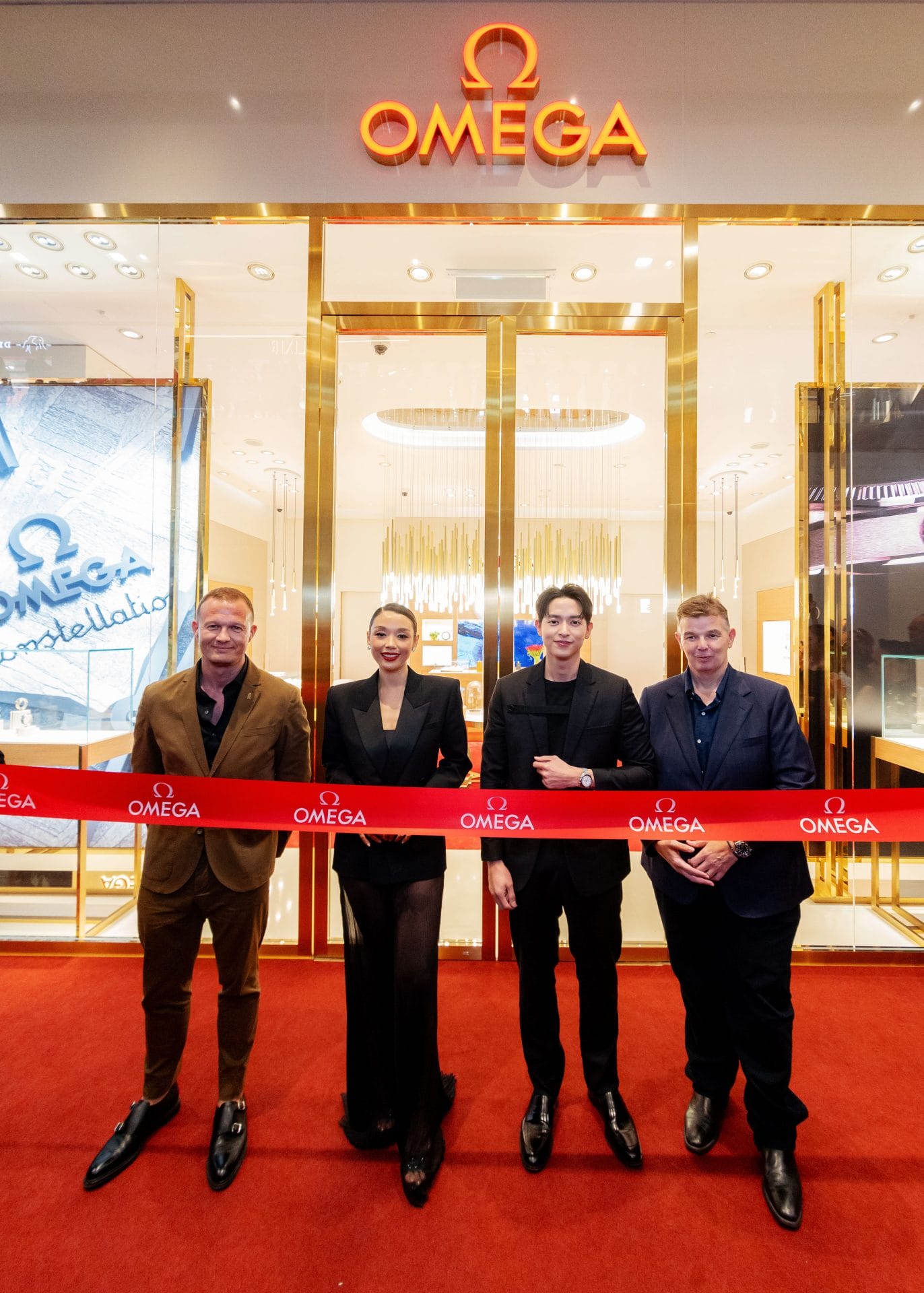 ribbon cutting martin issing, marion caunter, james jirayu tangsrisuk, trevor hill 1