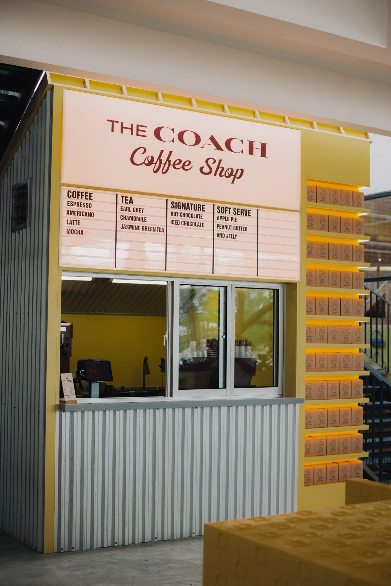coach play ipoh coach coffee shop 01