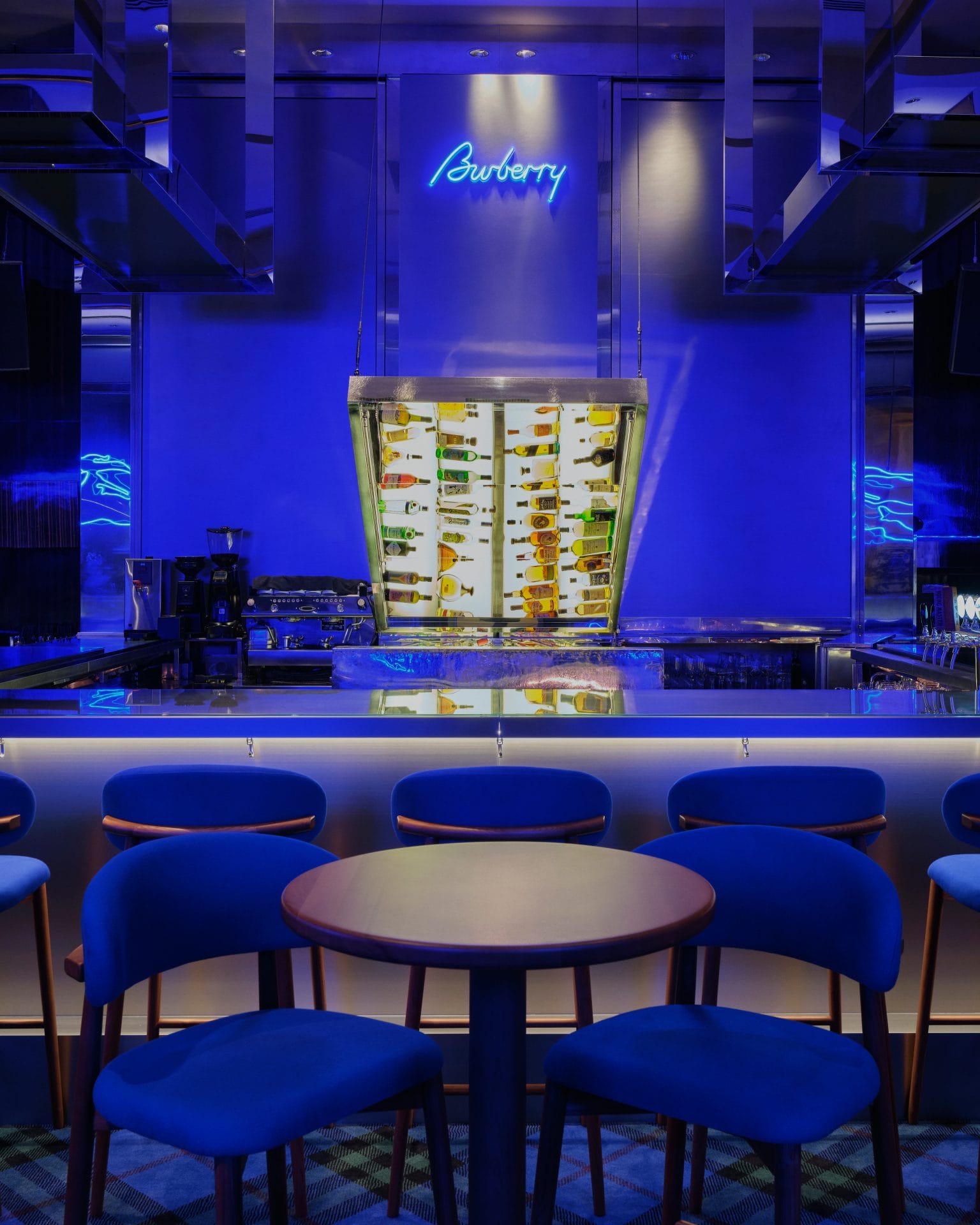 burberry opens knight bar in hong kong 2 4x5 1