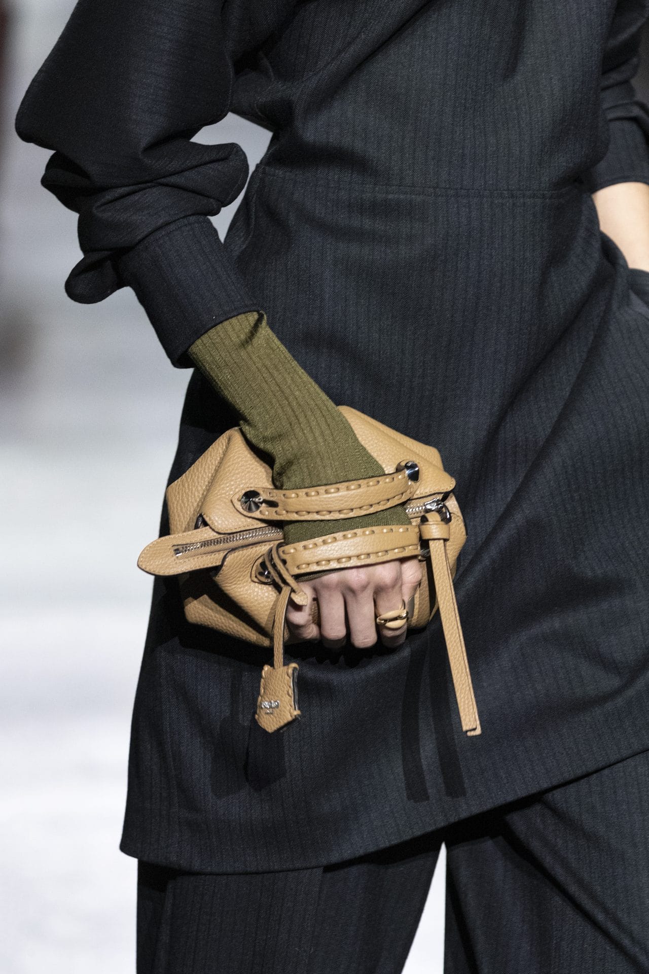 by the way selleria bag fendi w's aw24 look #09