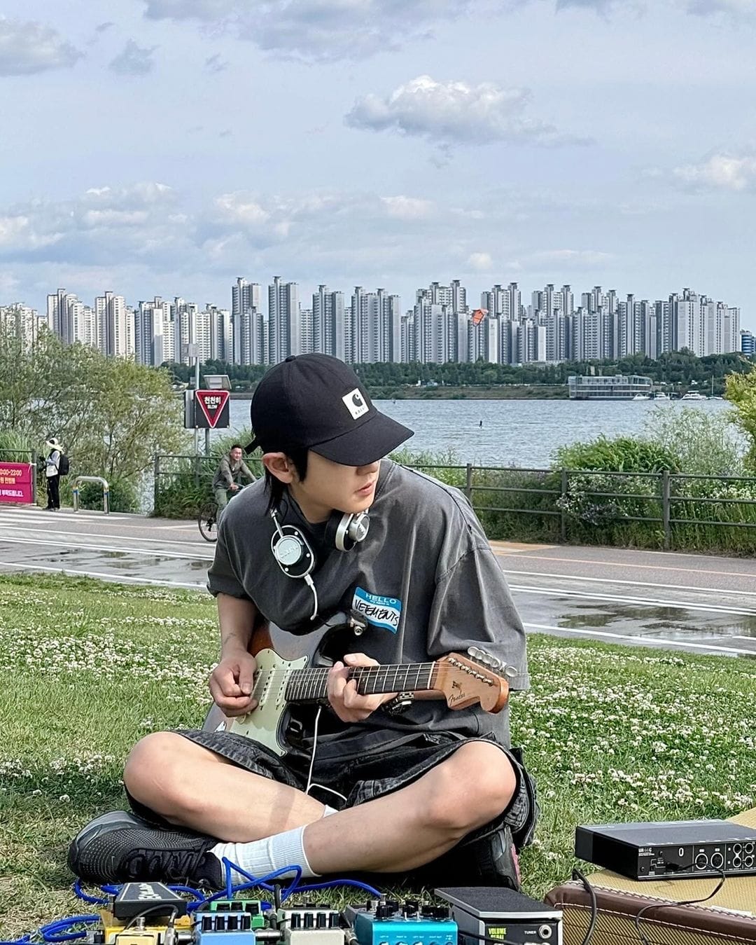 chanyeol guitar