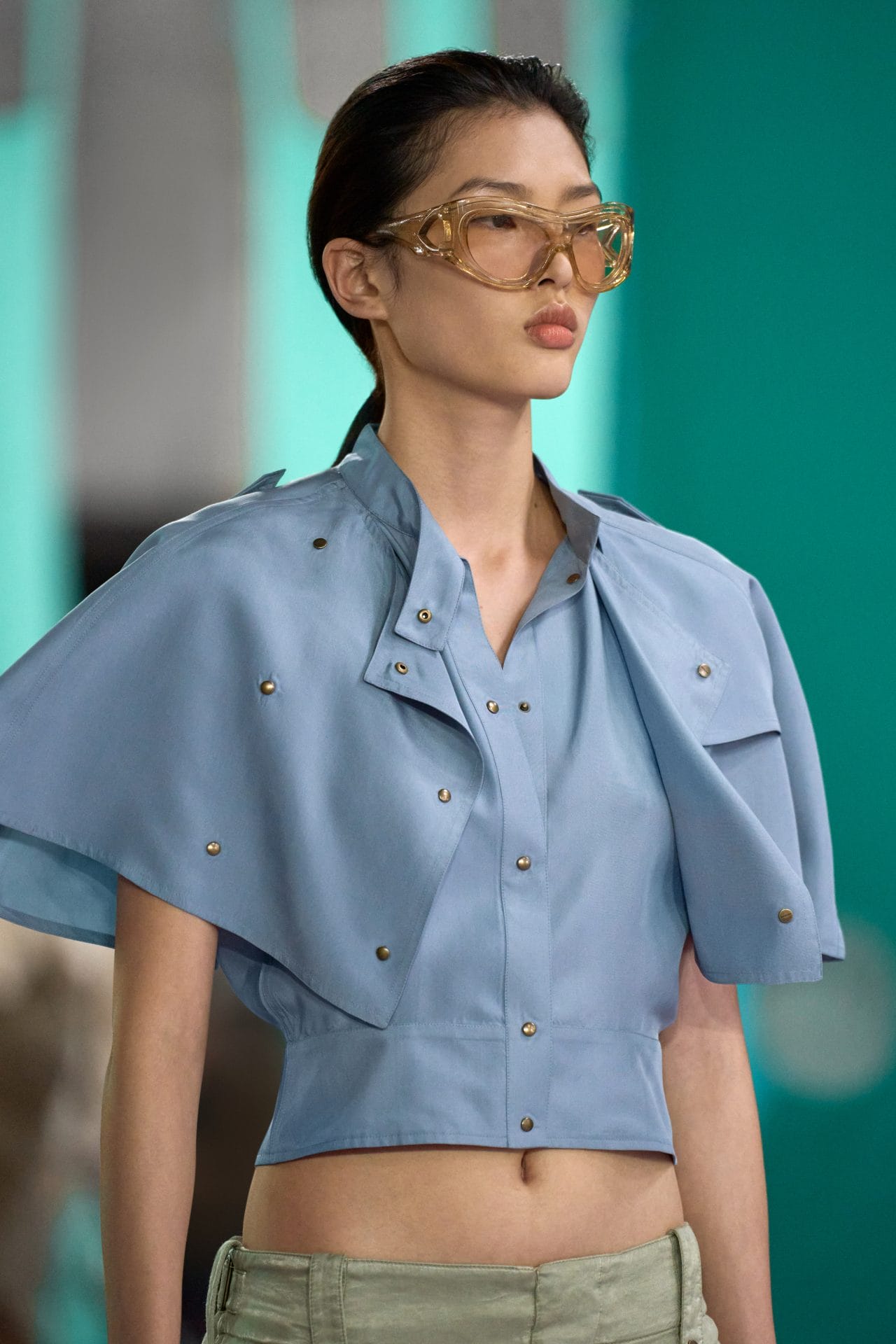 burberry summer 2025 show details look 35