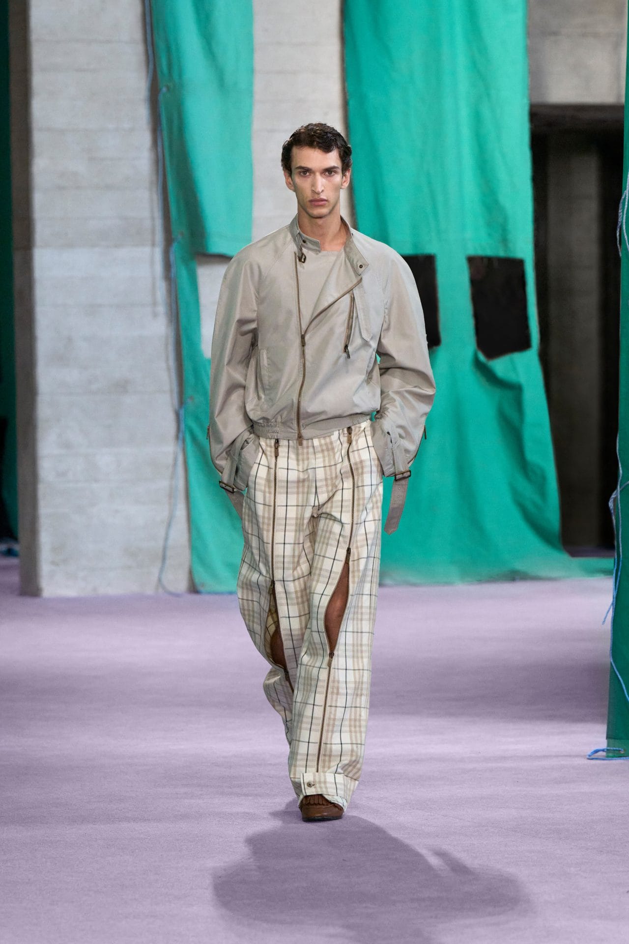 burberry summer 2025 show look 13