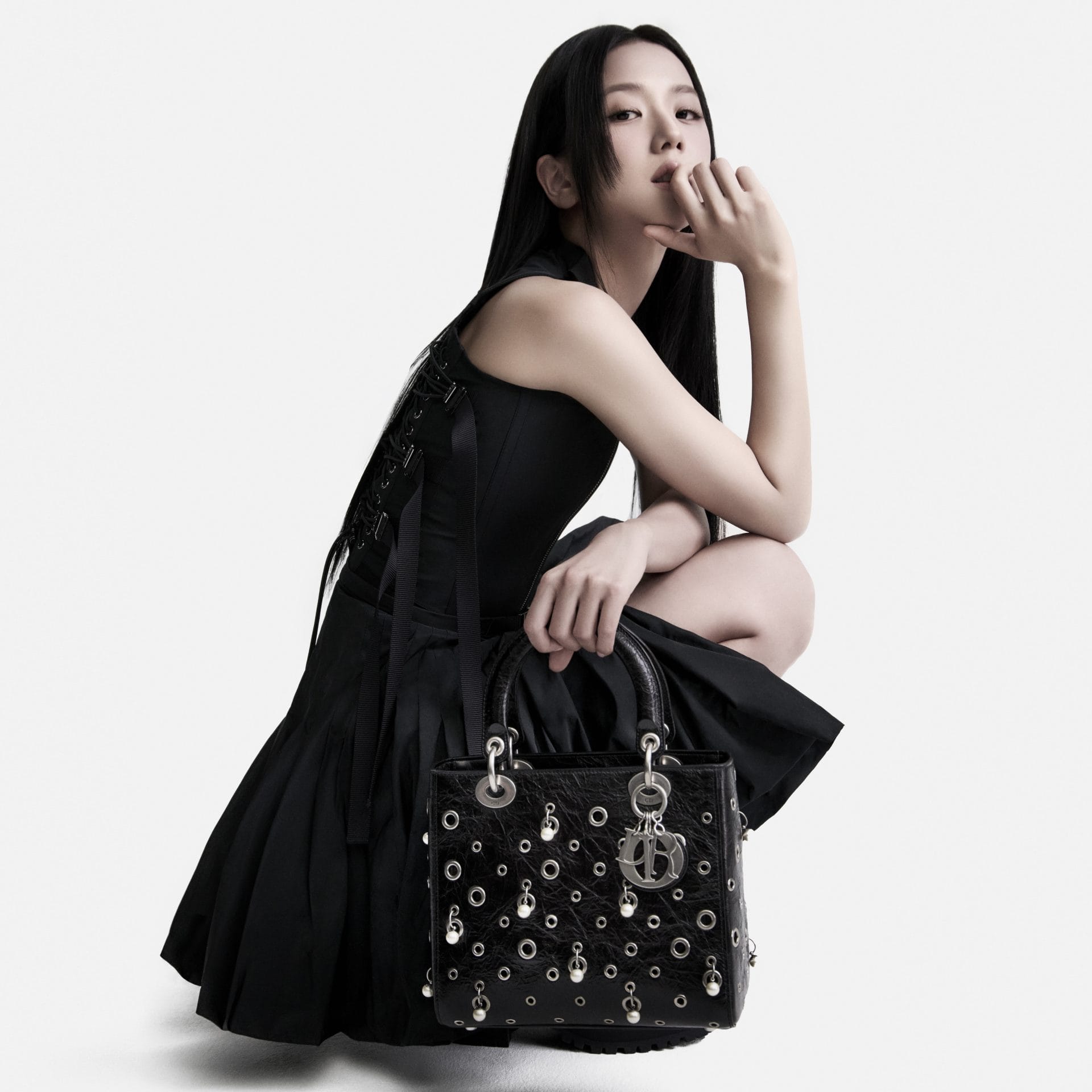 lady dior campaign x jisoo without logo (1)