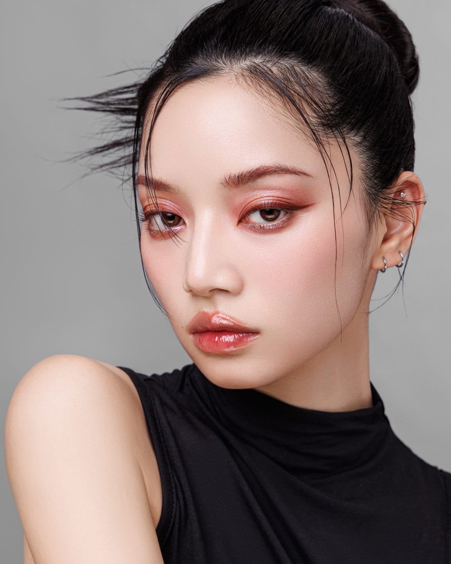 lasting glow makeup shu jungeun artiston0624 still03 dmi model 4x5