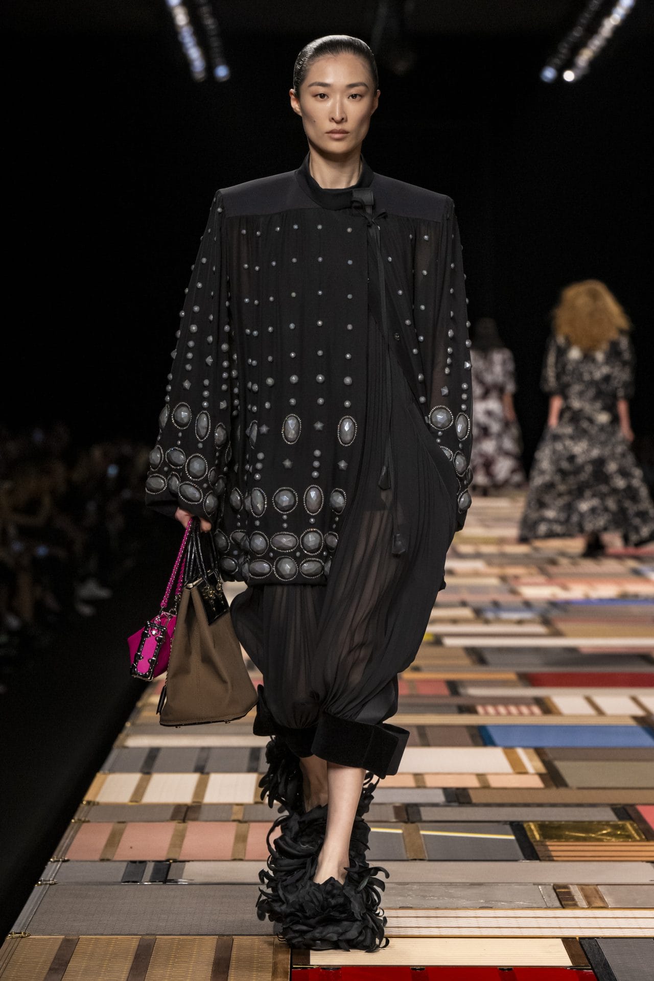 lv ss25 look 24