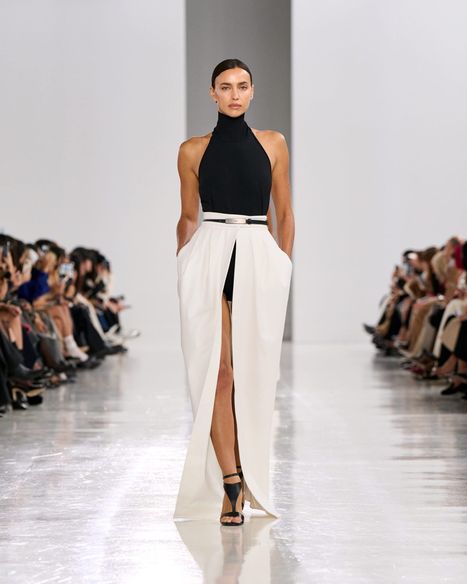 max mara ss25 44