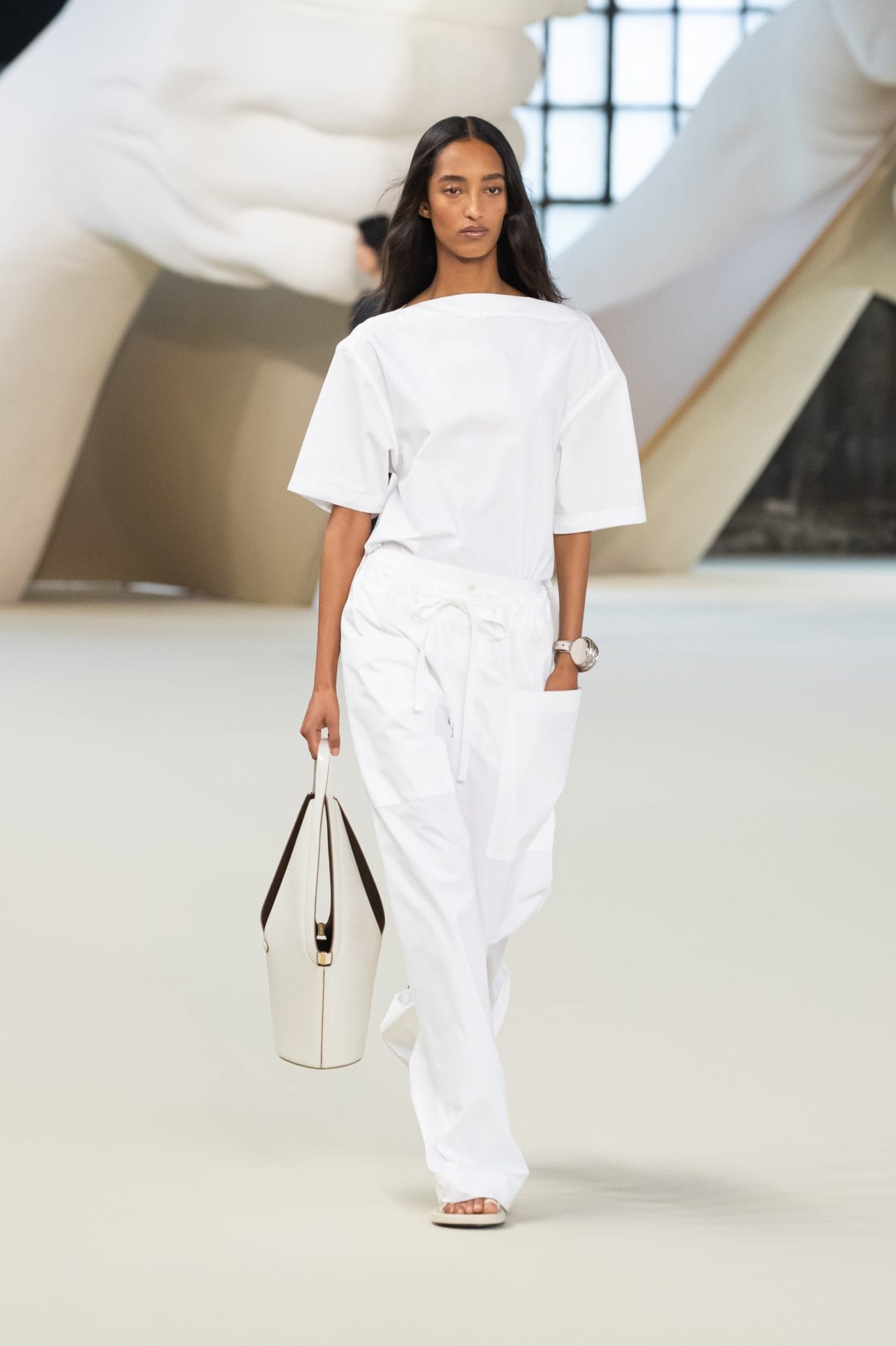 tod s mfw ss25 women s look 1