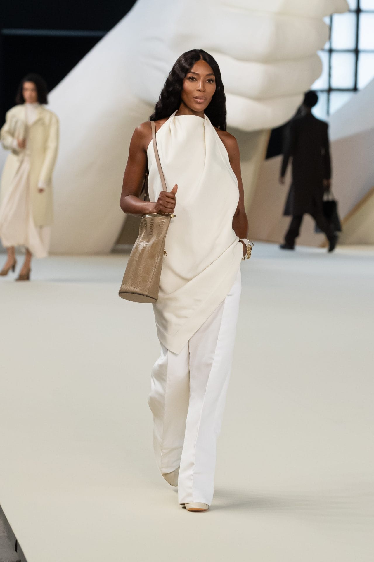 tod s mfw ss25 women s look 36