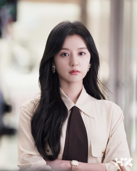 kim ji won di drama korea queen of tears 4