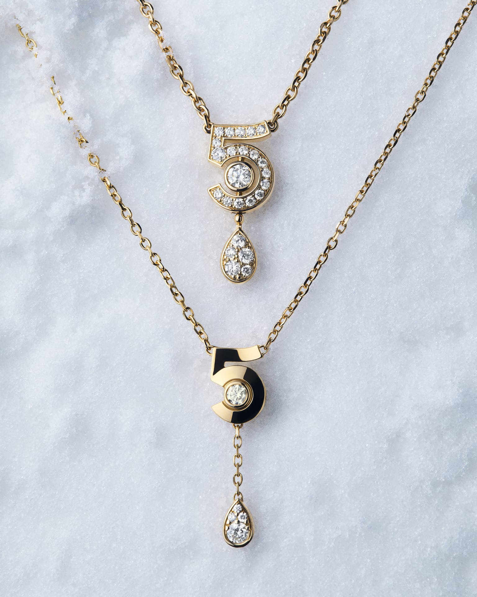 chanel joaillerie for digital end of year eternal n掳5 & extrait de n掳5 necklaces