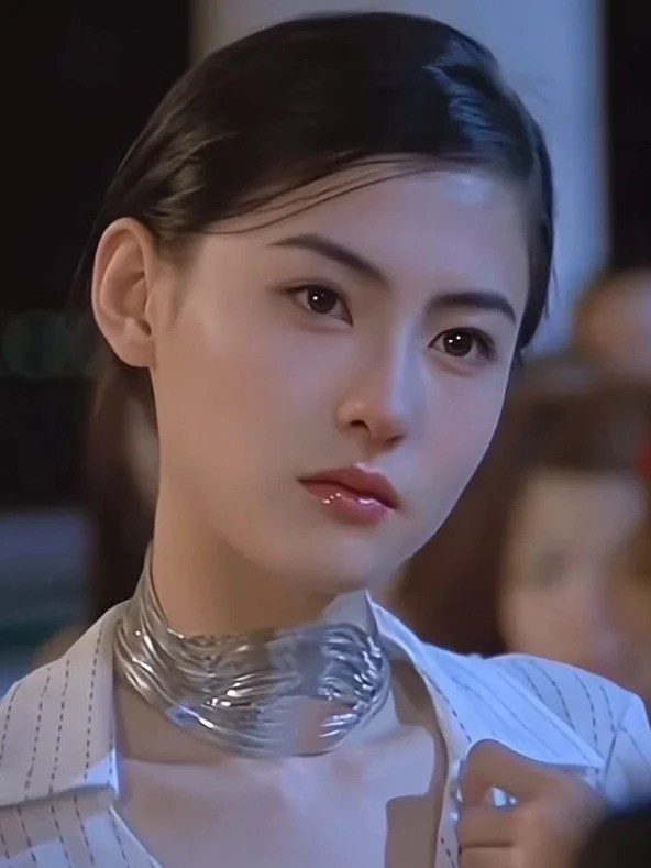 怎么会有人美成这样！！ 1 武汉万象城 二奢专业回收 来自小红书网页版
