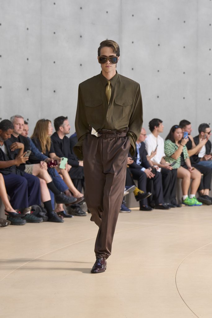 saint laurent fashion show men summer26 runway 16 hr