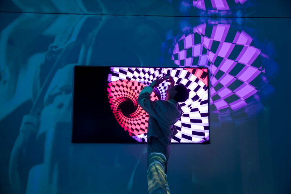 samsung tvs and displays samsung art tv rm of bts at art basel basel main3