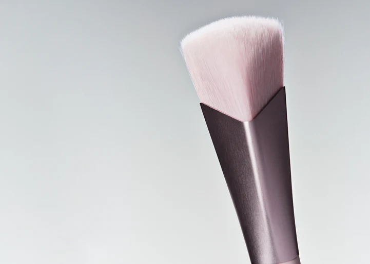 v1a skin tint pdp brush from kylie