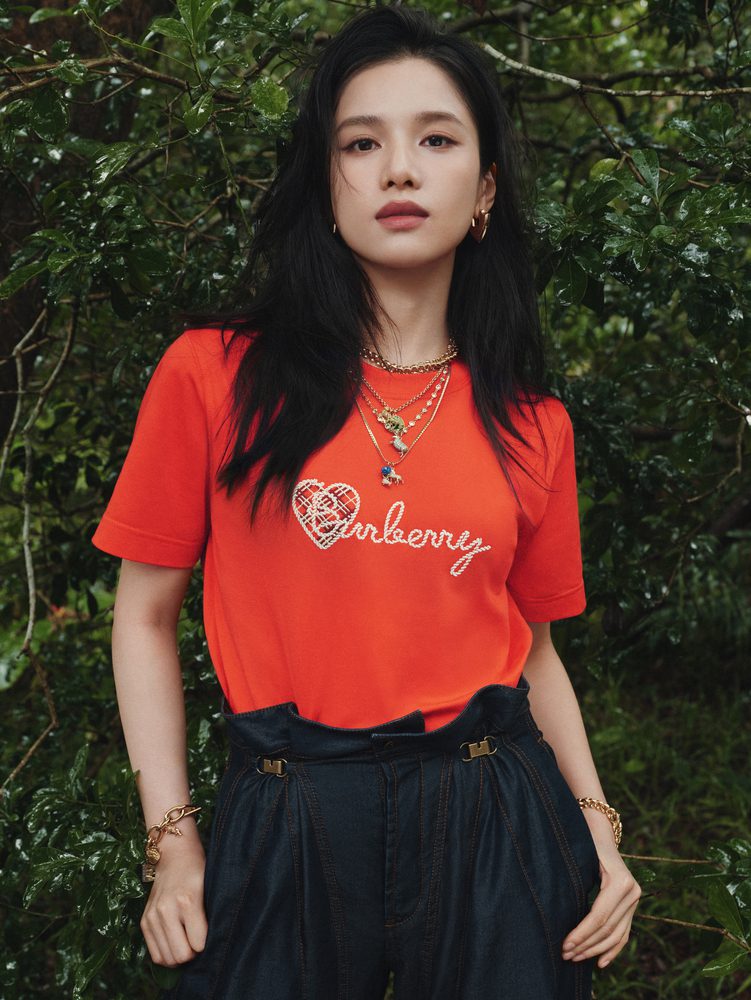 burberry cvd25 campaign zhang jingyi 3x4 1
