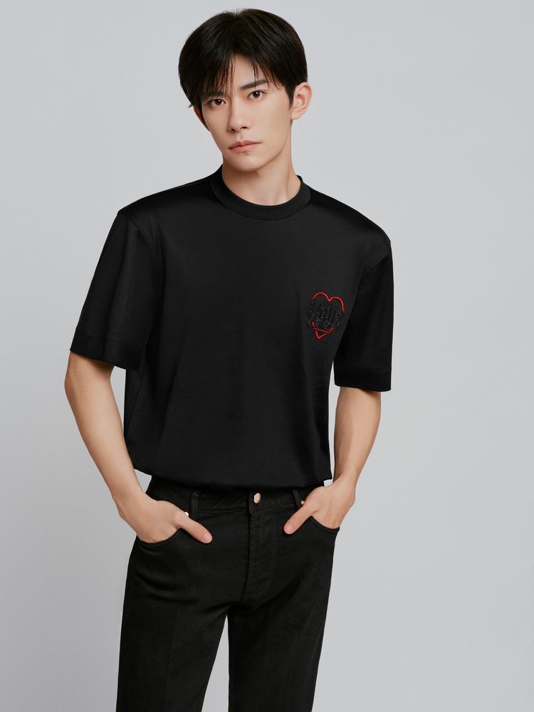 jackson yee in emporio armani 2025 cvd collection (2)