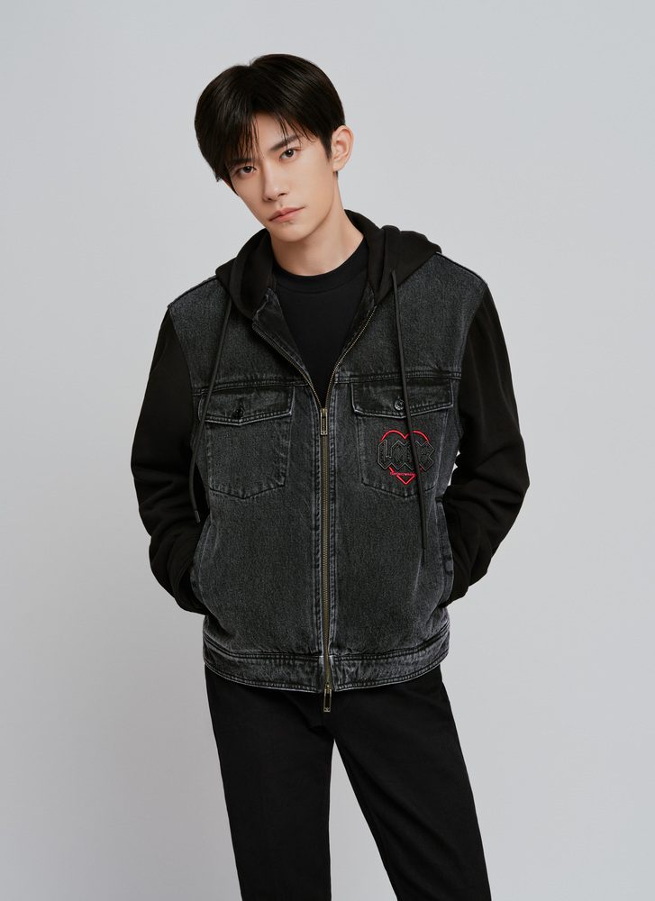 jackson yee in emporio armani 2025 cvd collection (3)