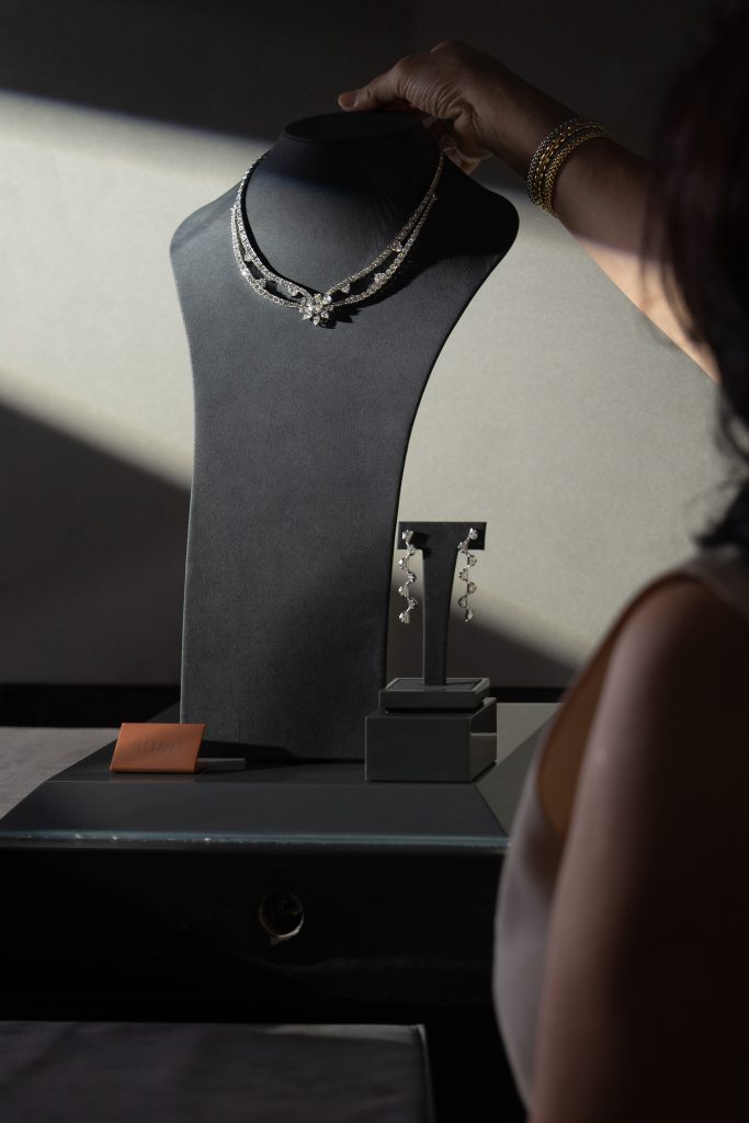 suen15 say it with artistry cadillac diamond necklace and cadillac diamond drop earring