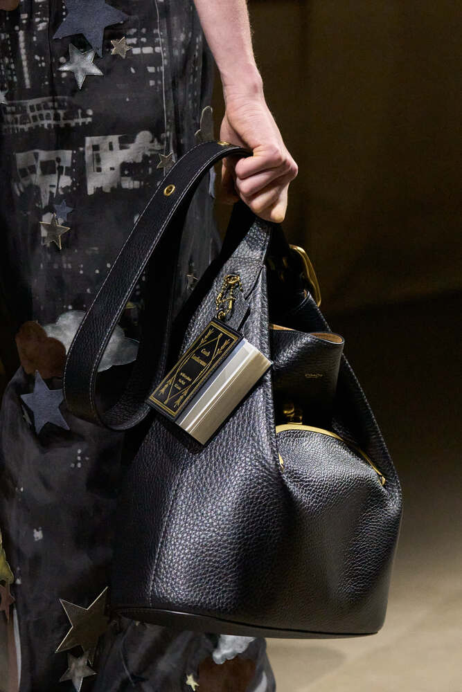 photo: armando grillo / gorunway.com