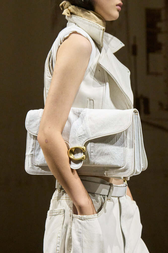 photo: armando grillo / gorunway.com