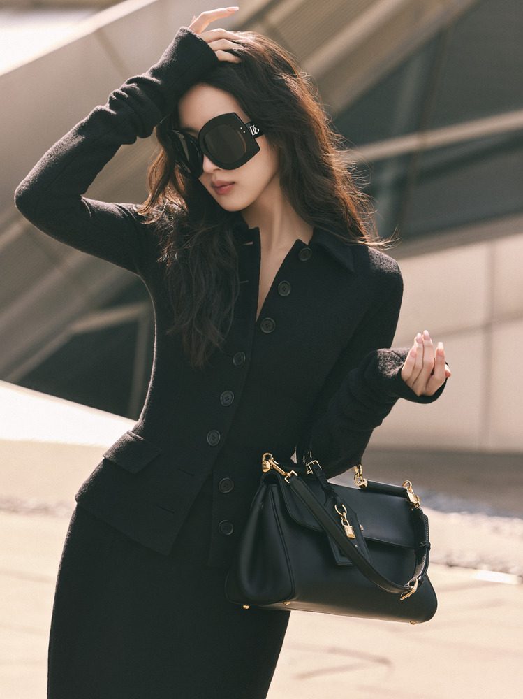 dg adv apac fw25 ph jungwook mok woman 10 no logo