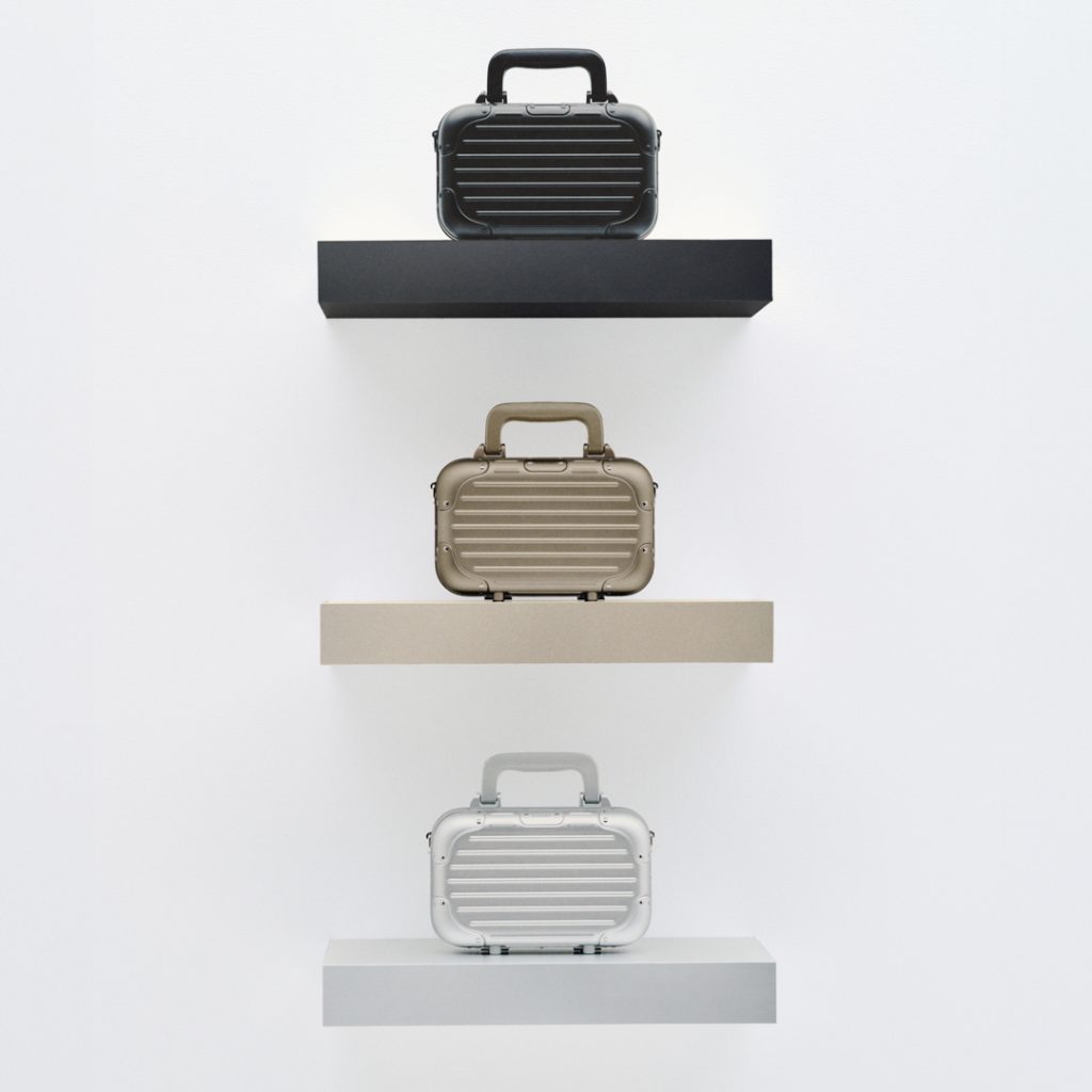 rimowa beauty shoot 08 2025 1x1 original bag 16 silver, titanium, black 01