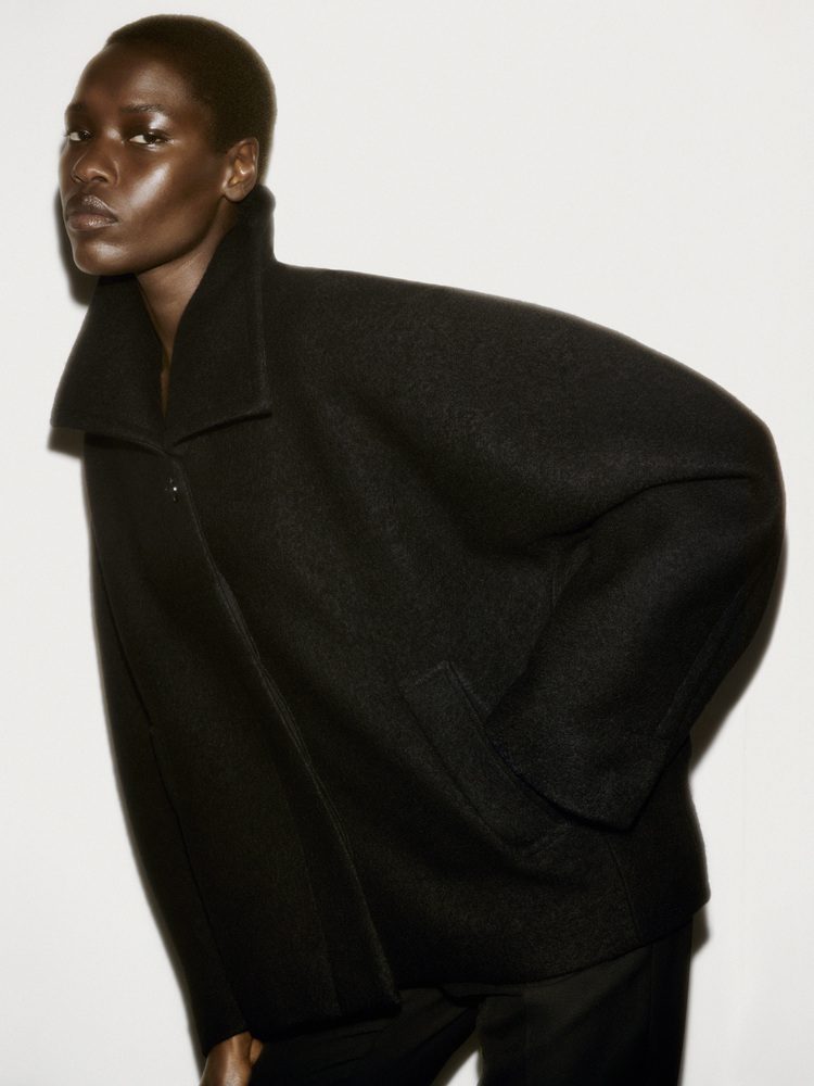 aw25 campaign awar odhiang 08