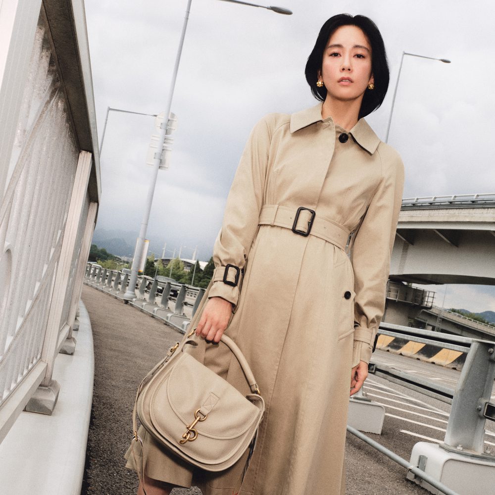 burberry 2025 apacxw srgb cropped clean asami 01 1x1