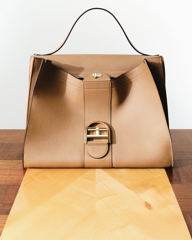 delvaux aw25 brillant tempo cinnamon 4x5 2