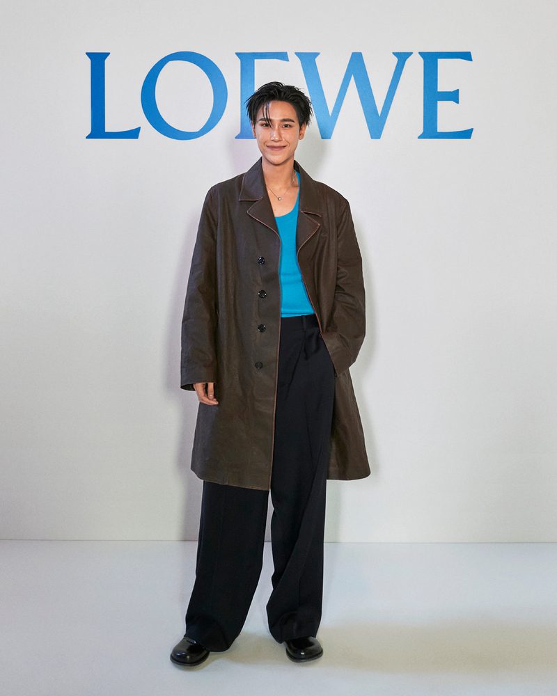 loewe ss26 ww show vip photocall junior loewe ss26 251003 photocall 000 all card 324 4x5