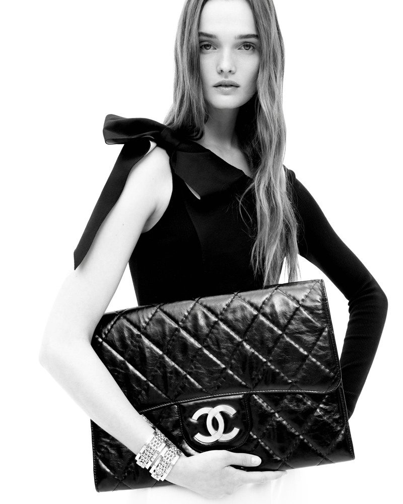 chanel the fw 2025 26 rtw collection copyright chanel 10 2 hd