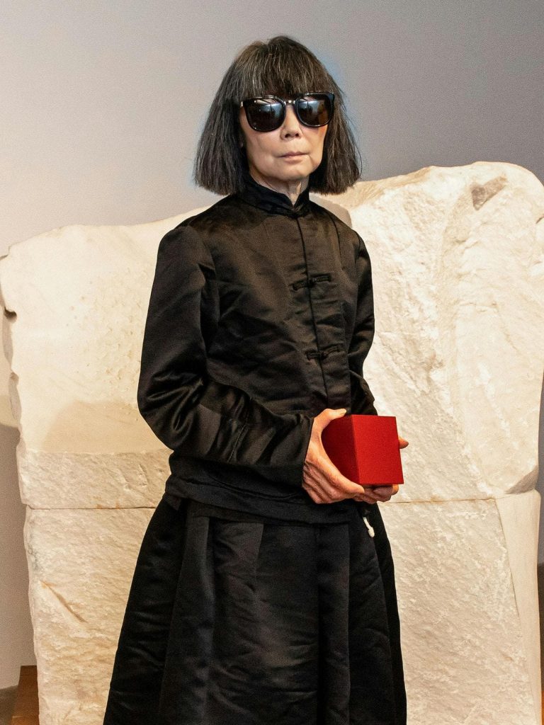 imgi 1 1611023835 1602277688942303 rei kawakubo designer commes des garcons