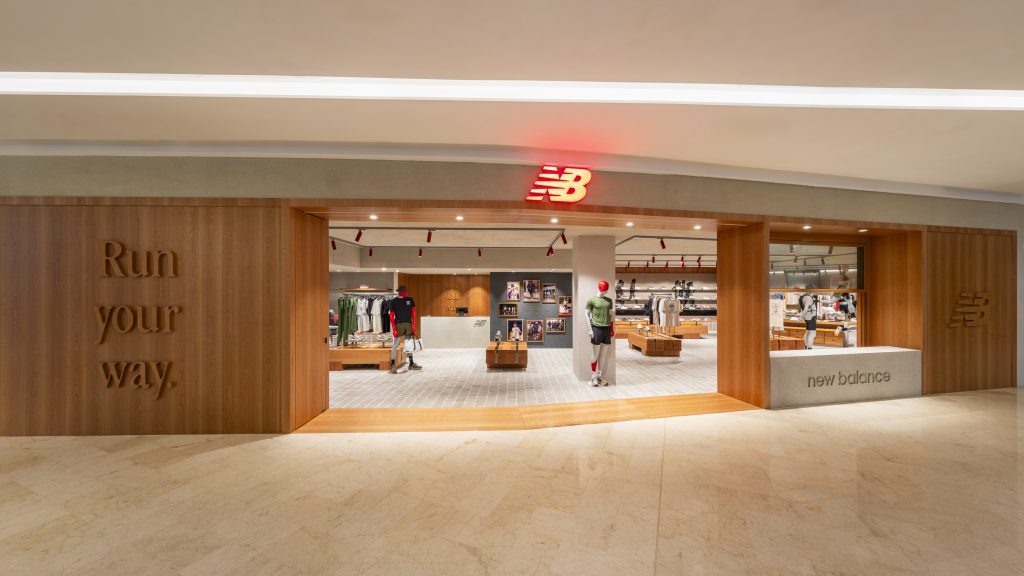 03 nb run hub exterior