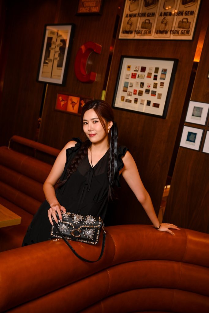 the coach restaurant(selected photos) 112