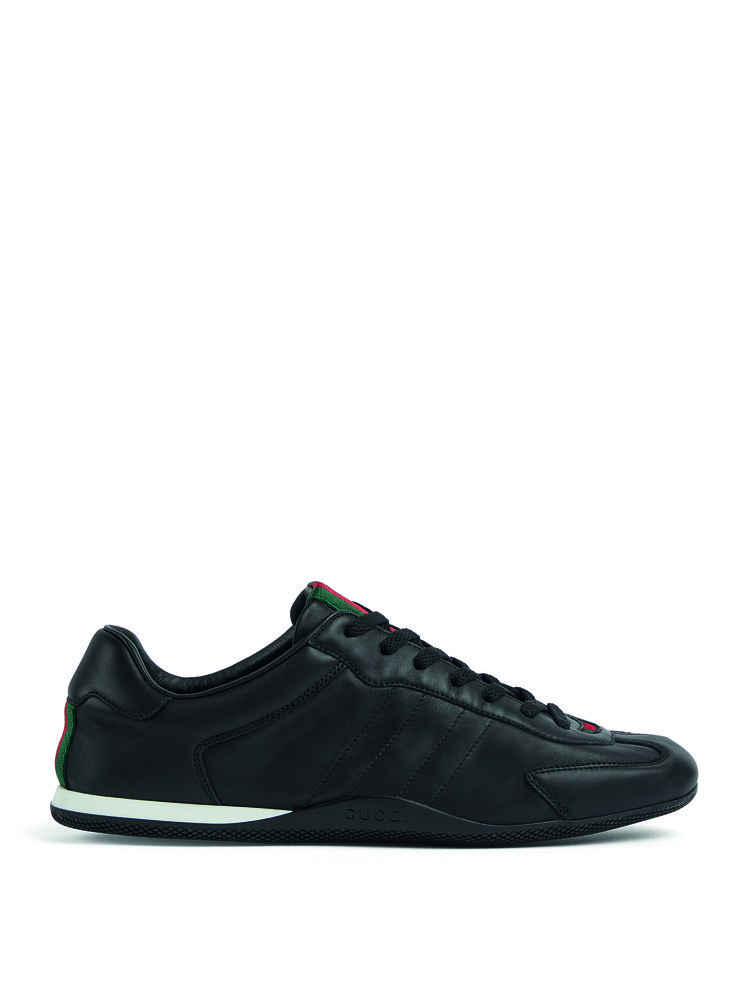 857018 aafuh 1086 001