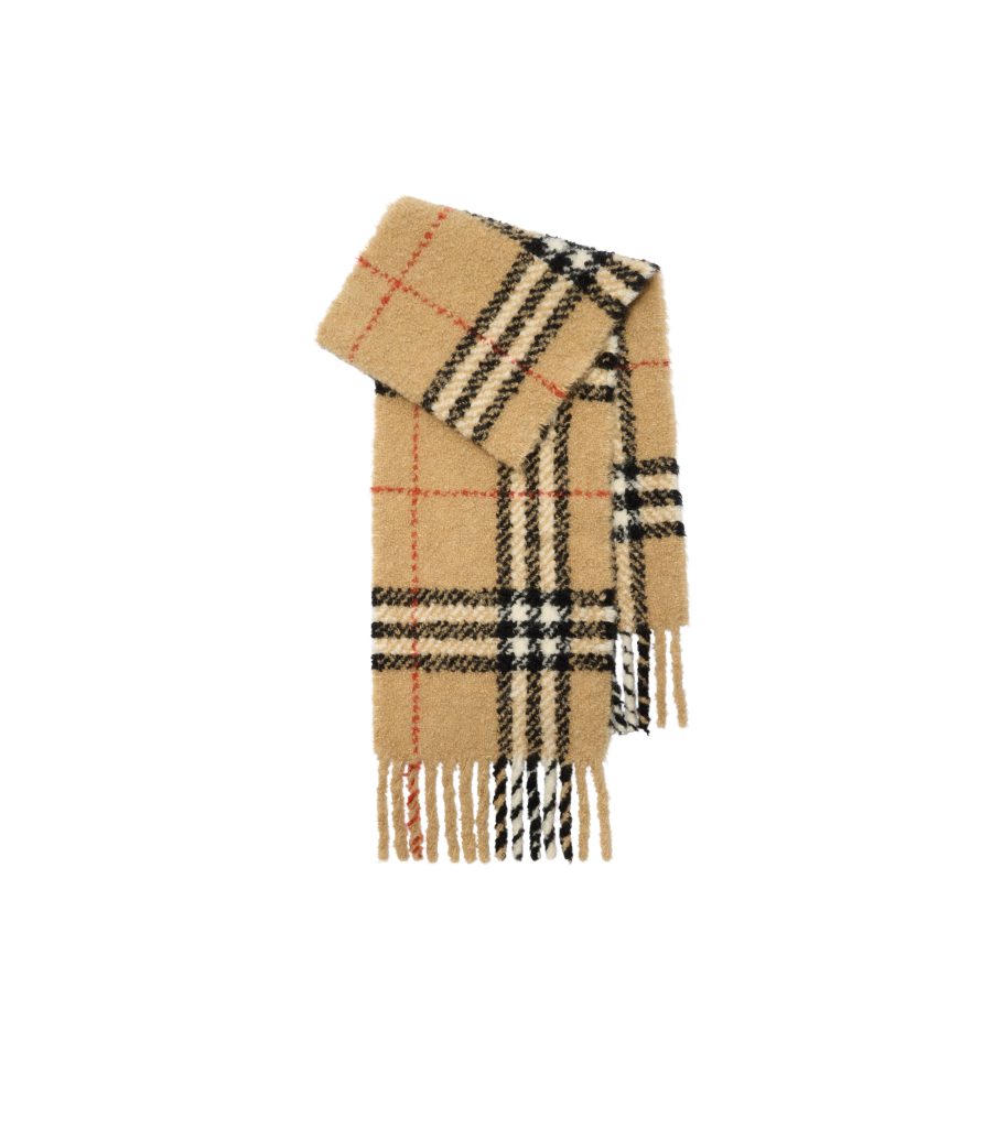 burberry festive 2025 product stills 34