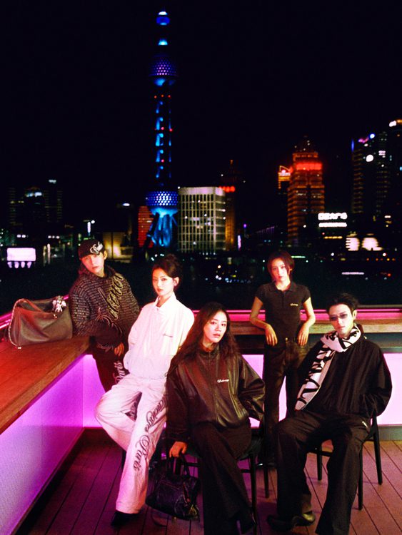balenciaga new year series 26 group look no logo image 2