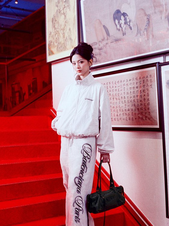 balenciaga new year series 26 yang chaoyue look no logo image 7