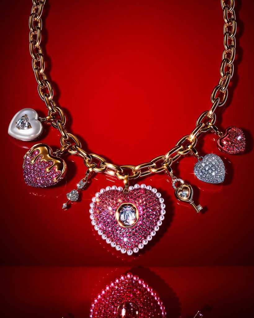 vd campaign swarovski ariana grande 1080x1350 5