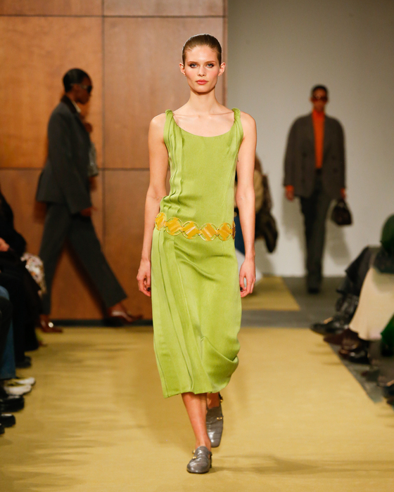 tb fw26 show look 023 4x5
