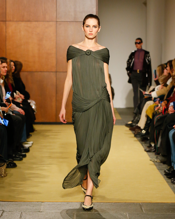 tb fw26 show look 029 4x5