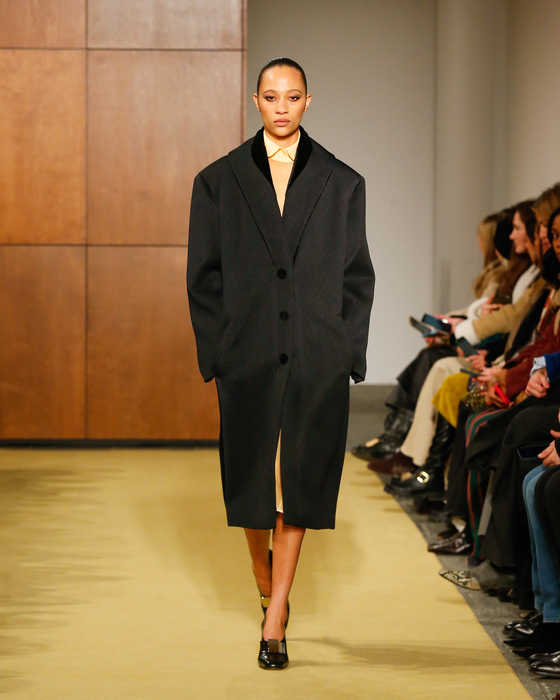 tb fw26 show look 042 4x5