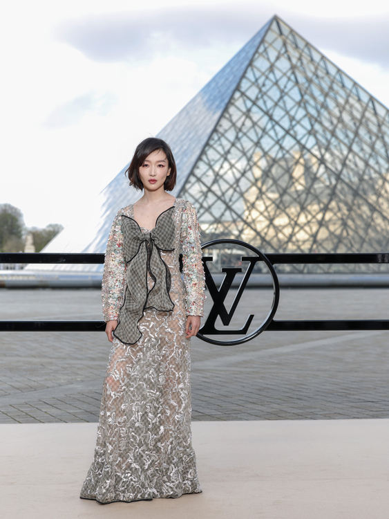 12 zhou dongyu