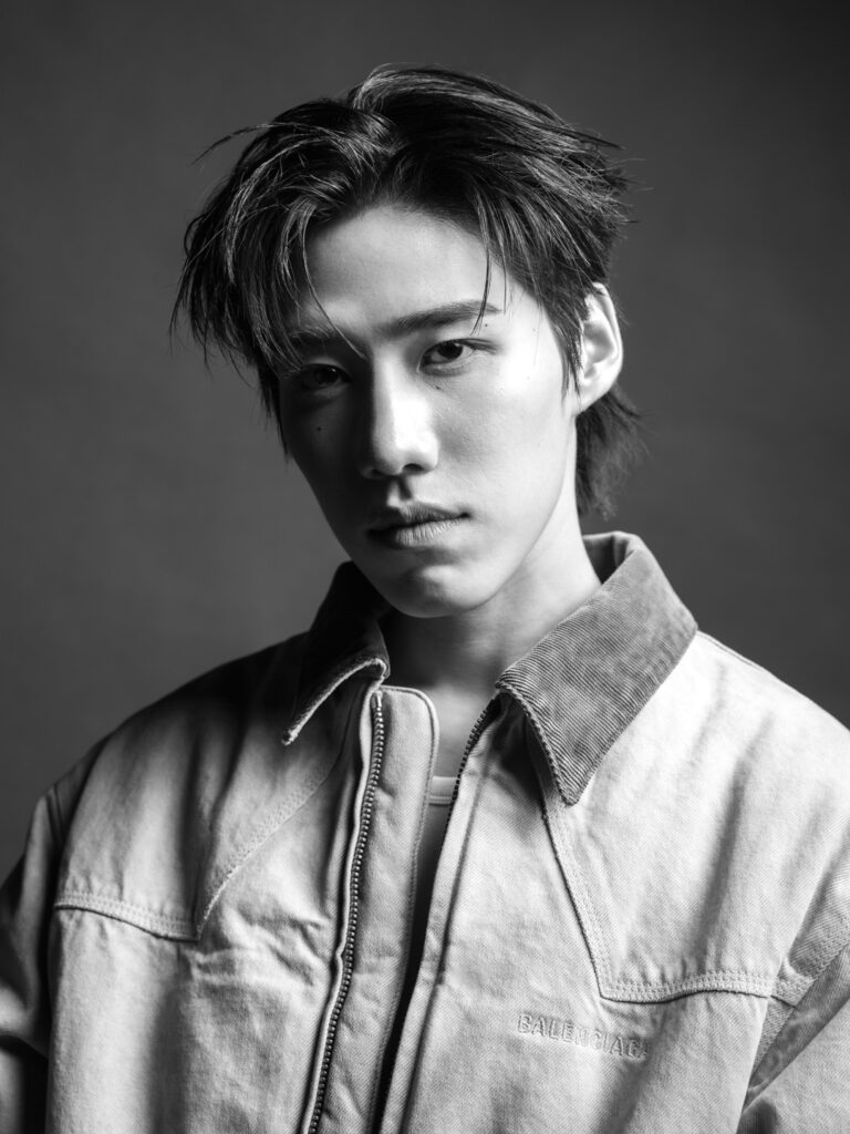 balenciaga winter 26 vip portrait pp krit