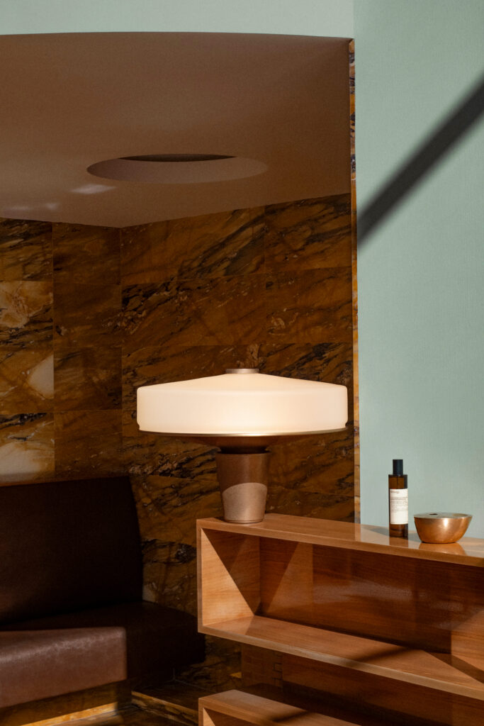 aesop aposē moodshot 6