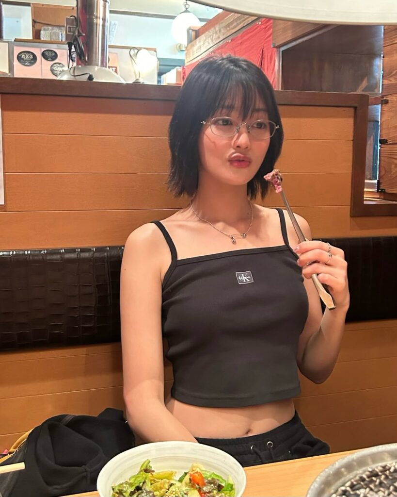 🖤🍵🥐🍣💛🥩🐈 ⬛ (1)