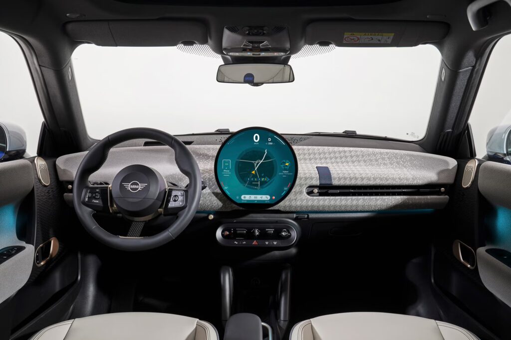 2025 mini cooper electric interior 113 64e77e1ccfa27