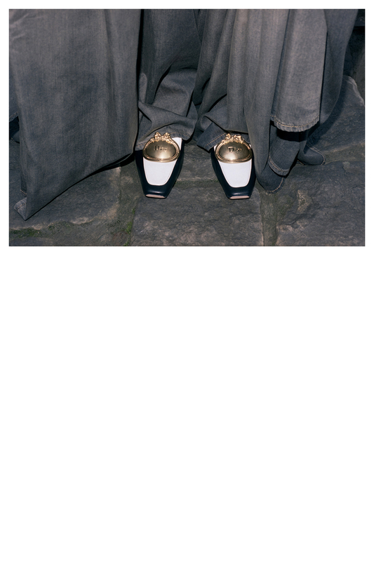 dior woman fall26 press look 016 detail 01